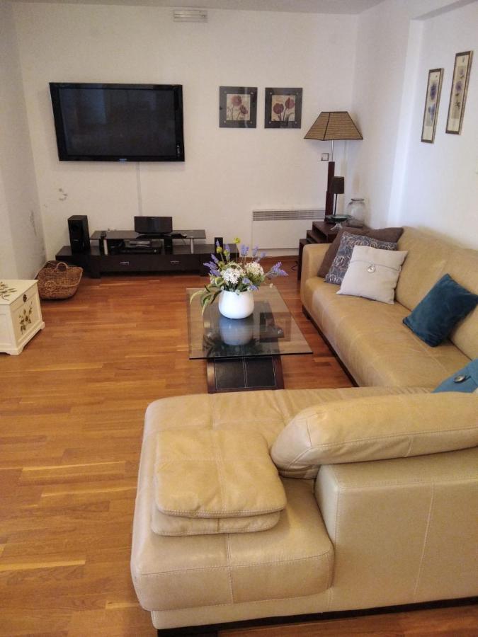 Apartmani Petrovac Na Moru Экстерьер фото