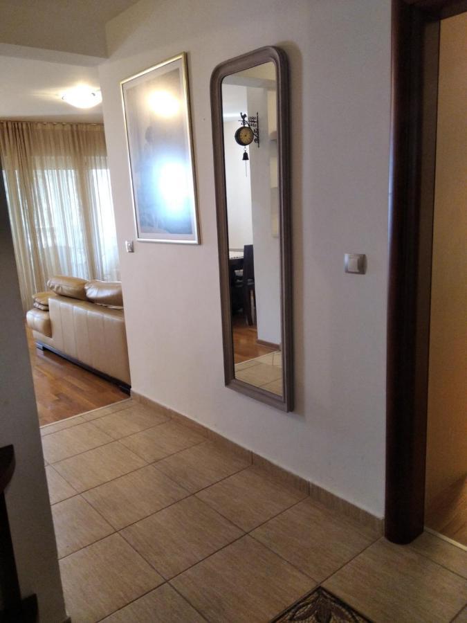 Apartmani Petrovac Na Moru Экстерьер фото