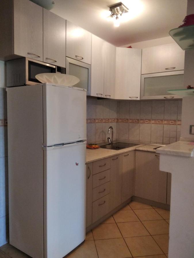 Apartmani Petrovac Na Moru Экстерьер фото